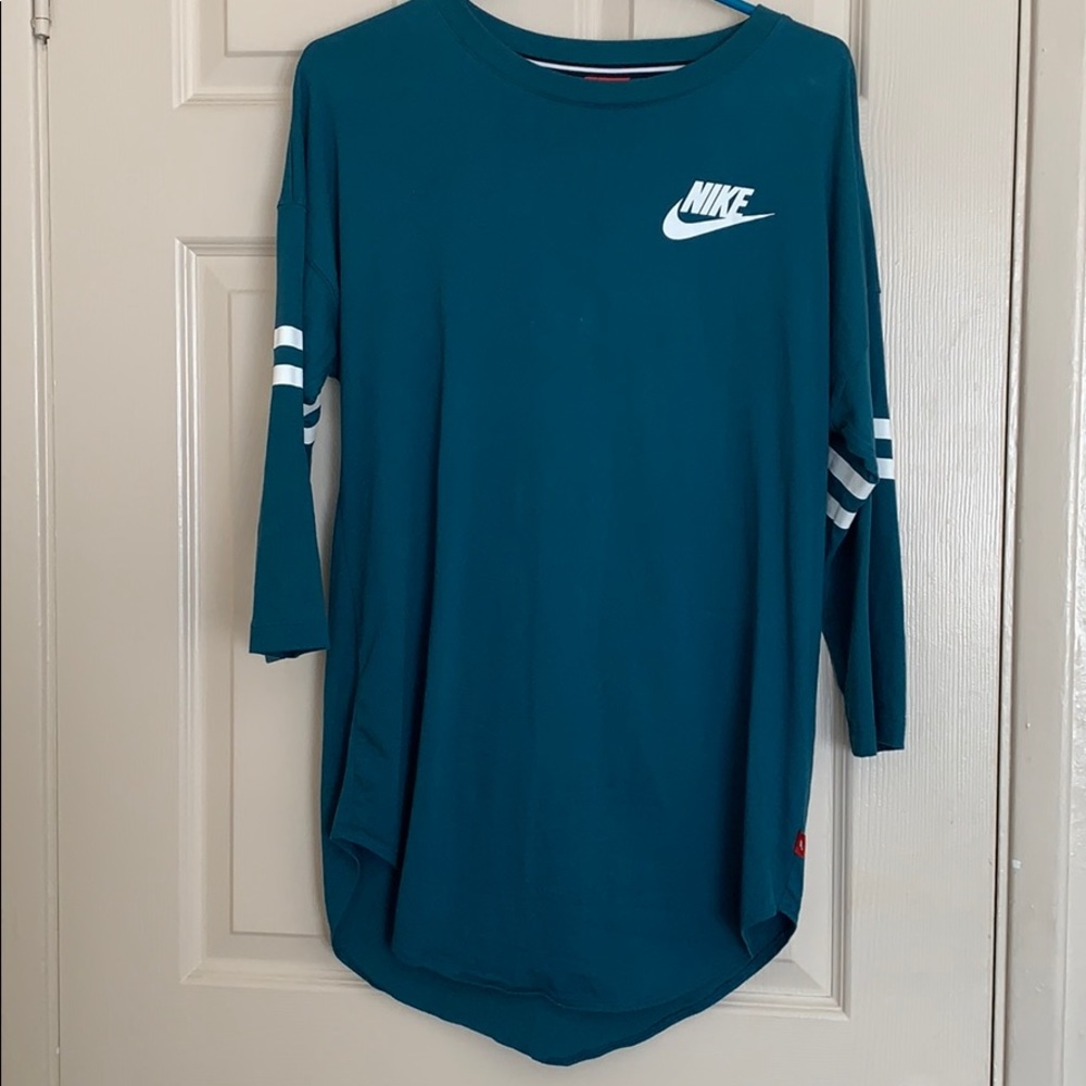 NIKE TEE SHIRT